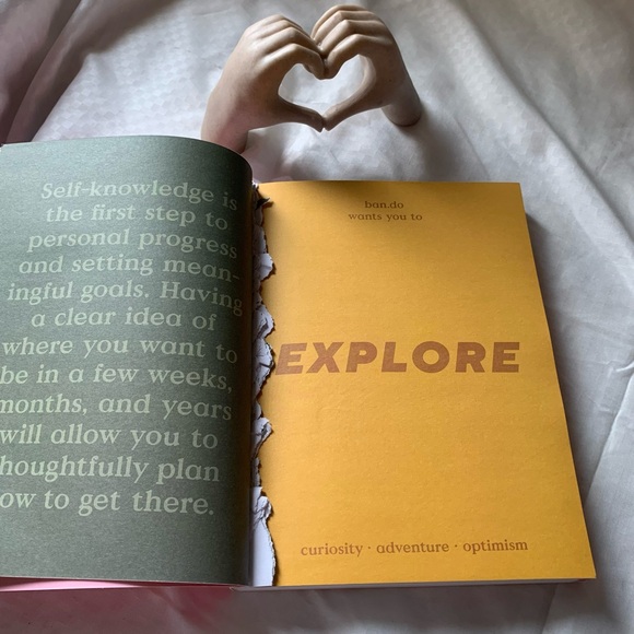 ୨୧ ･ﾟ✧ Feel Your Best For Personal Growth Book - Picture 6 of 8